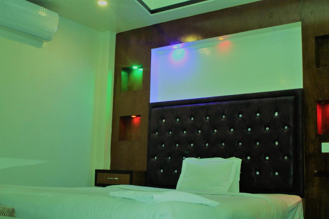 Hotel Blue Bird Дакка Екстер'єр фото