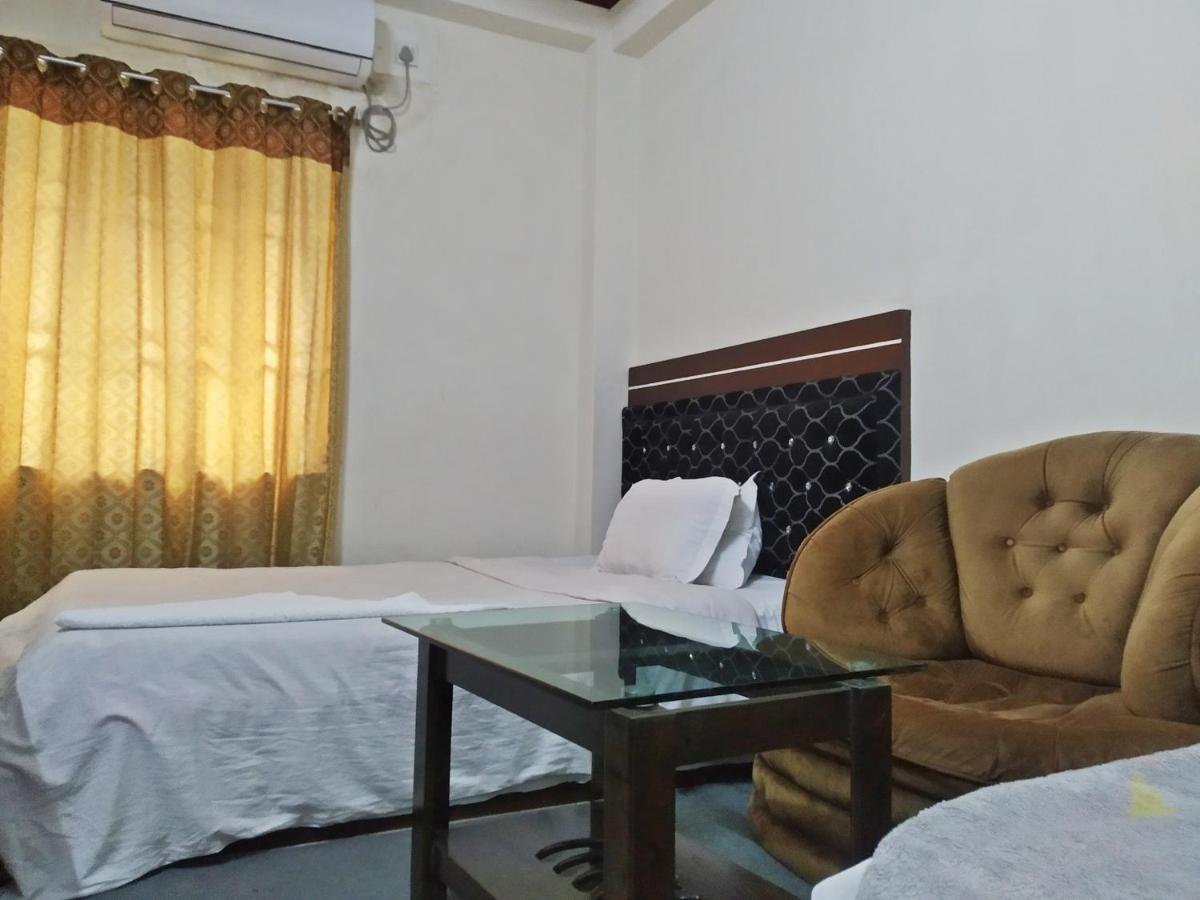 Hotel Blue Bird Дакка Екстер'єр фото
