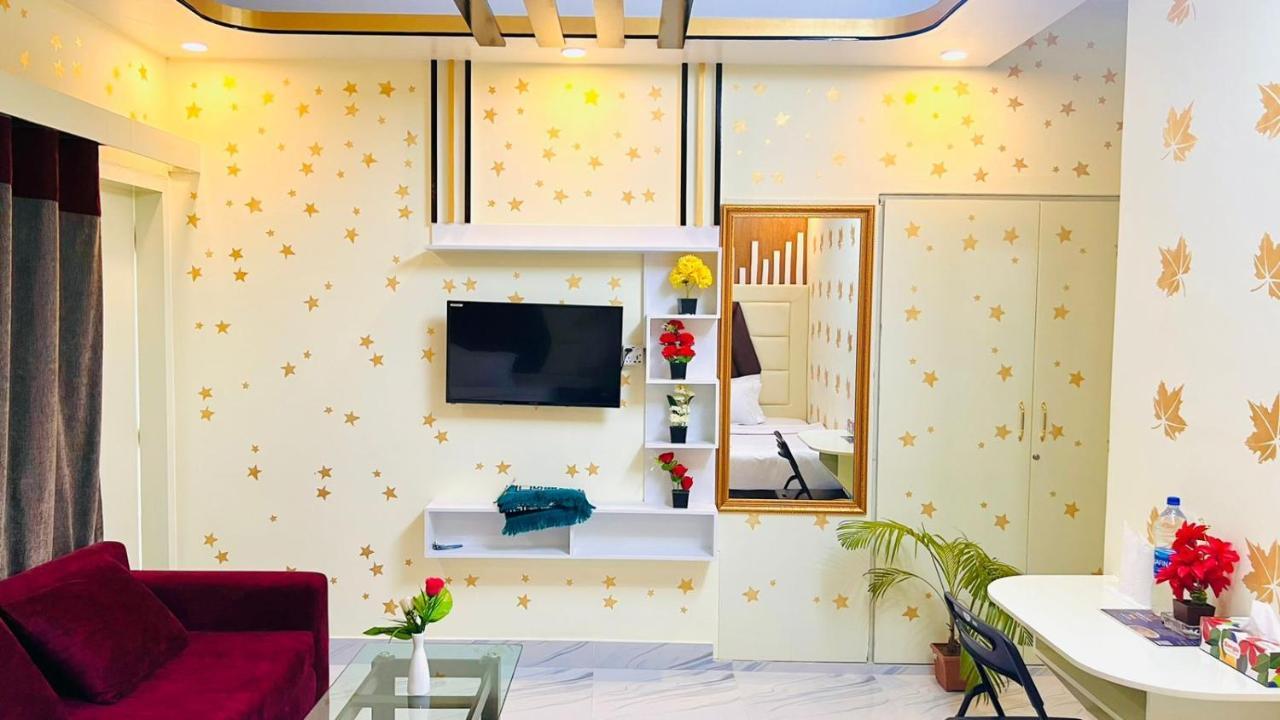 Hotel Blue Bird Дакка Екстер'єр фото