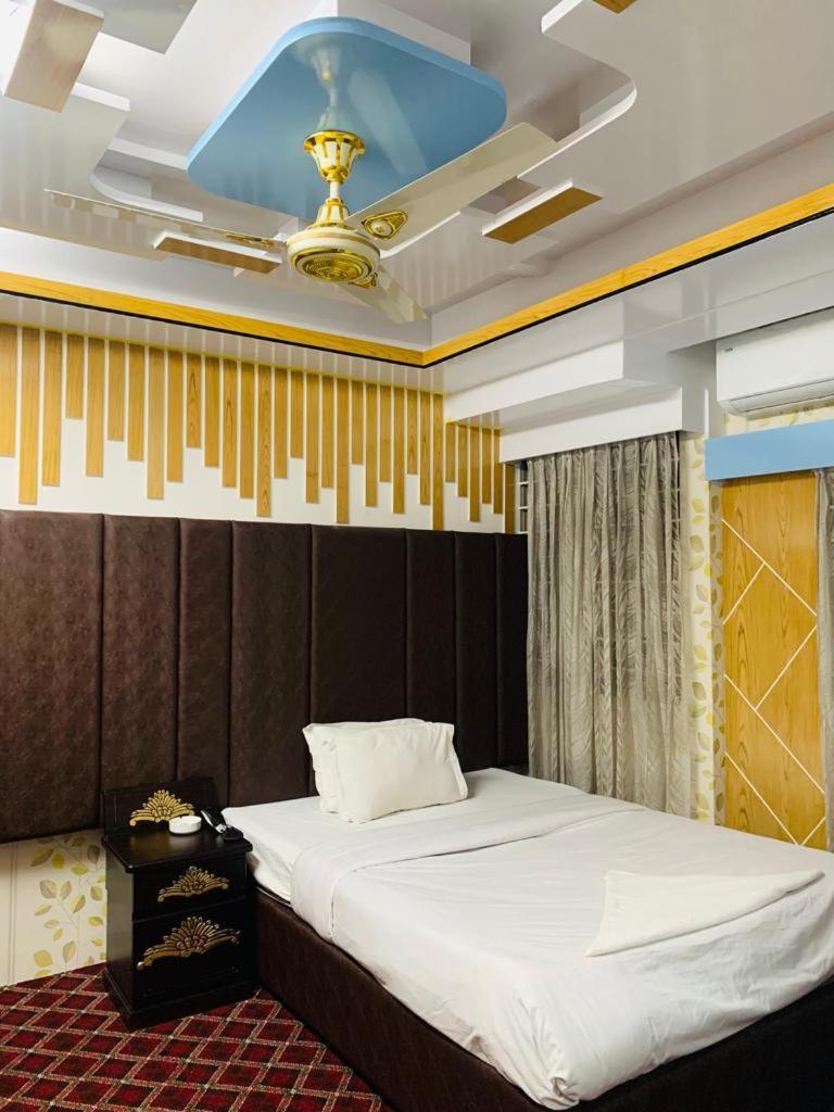 Hotel Blue Bird Дакка Номер фото
