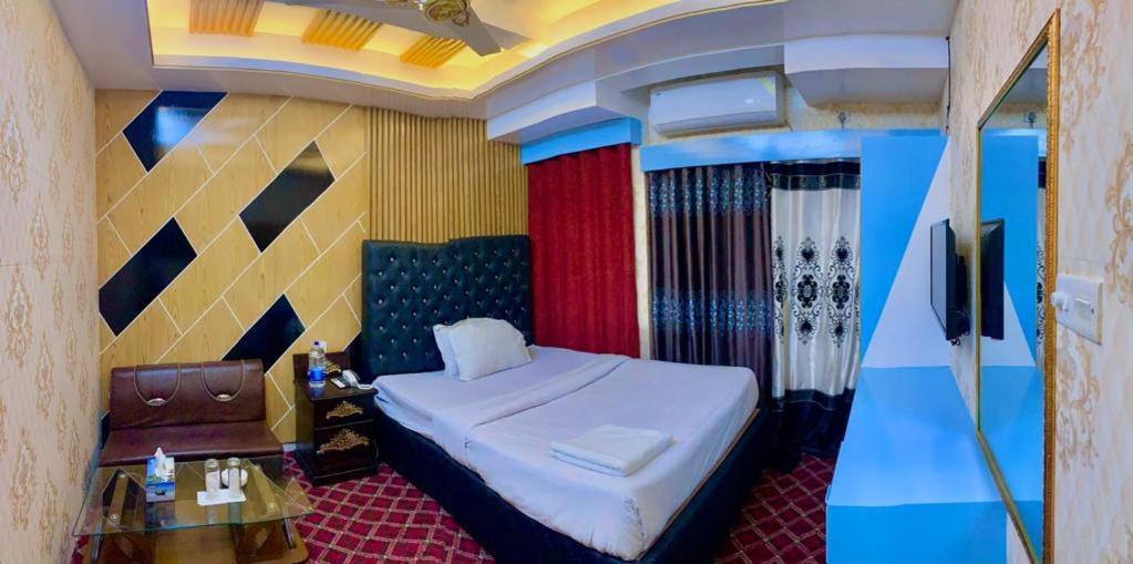 Hotel Blue Bird Дакка Номер фото